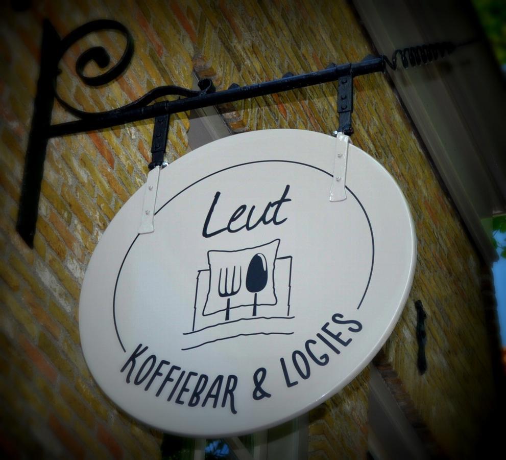 Leut Logies Hotel Vlieland Bagian luar foto