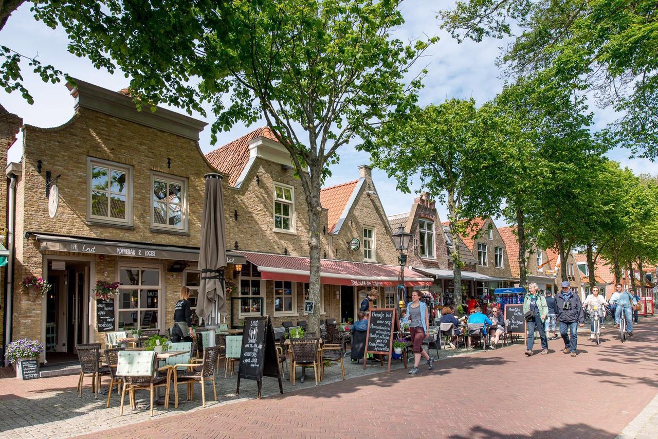 Leut Logies Hotel Vlieland Bagian luar foto