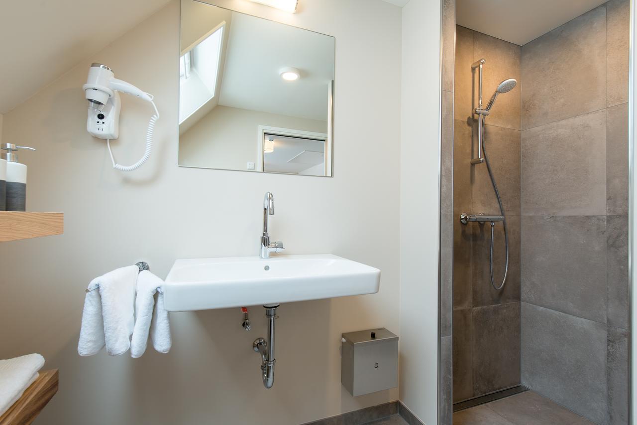 Leut Logies Hotel Vlieland Bagian luar foto
